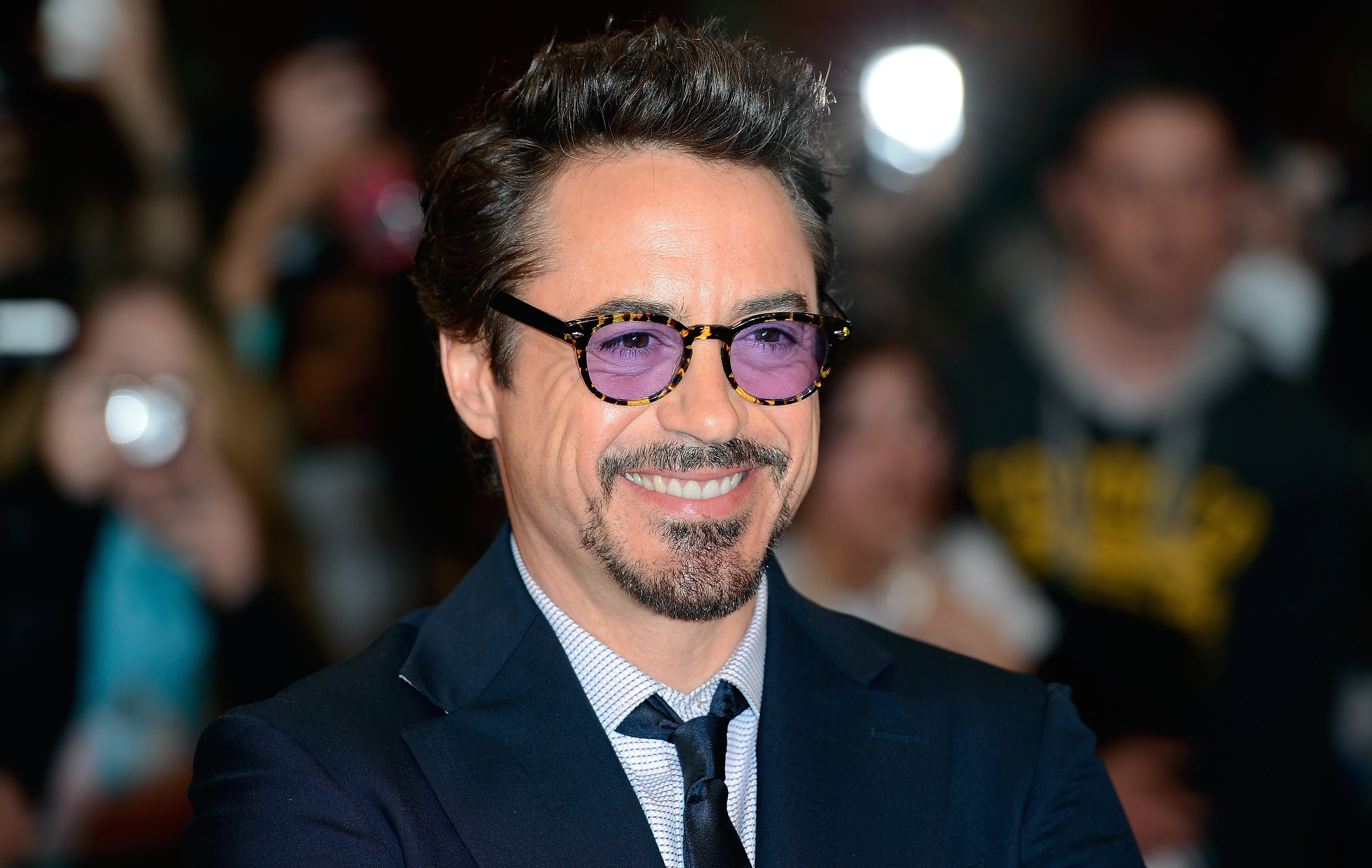 robert-downey-jr-smile-wallpaper-54902-56638-hd-wallpapers.jpg