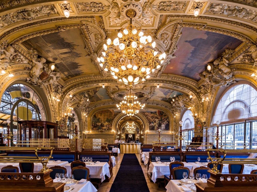 le-train-bleu-020_2800x2100.jpg